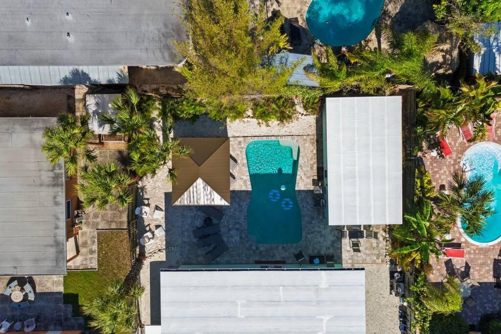 7 Bedroom 5 Bath Home With Cottage On Clearwater Beach! Exterior foto